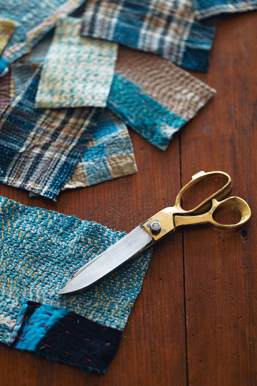 Fog Linen Work • Brass Handle Scissors (L)