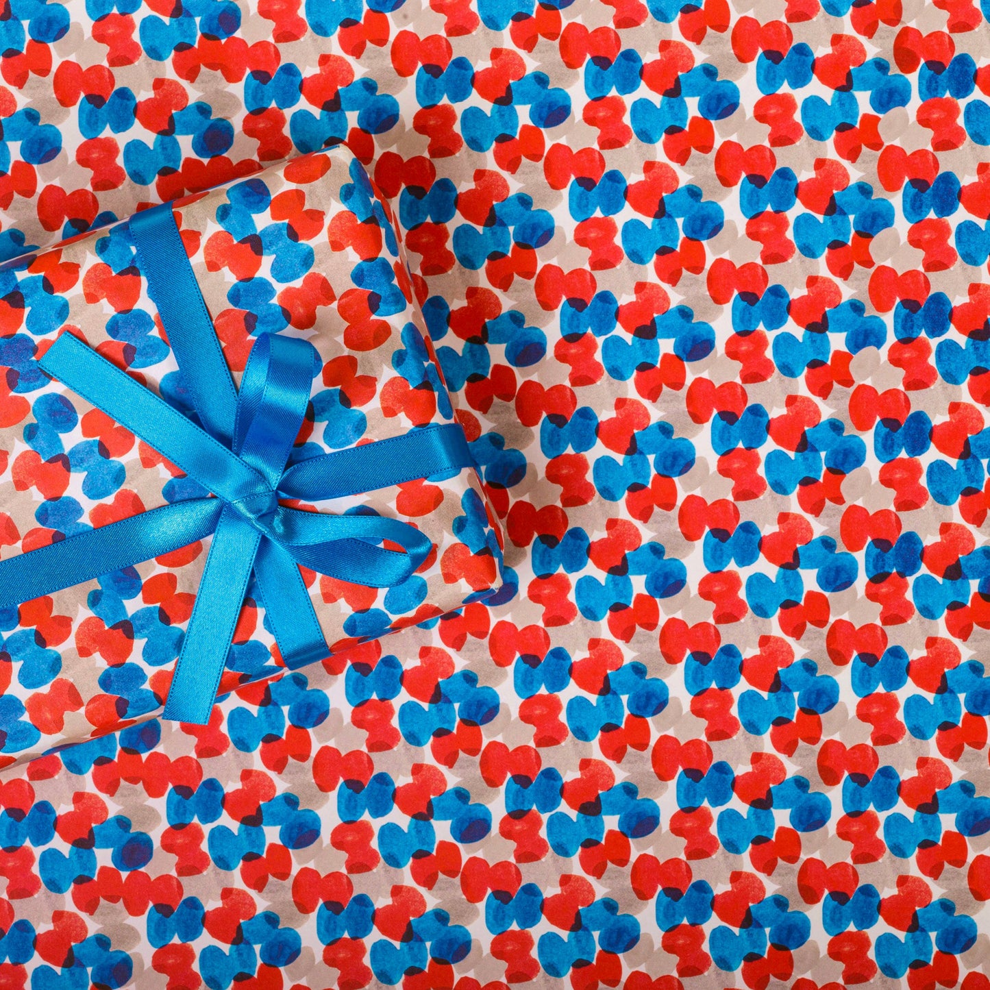 Regaro Papiro • Butterfly Wrapping Paper