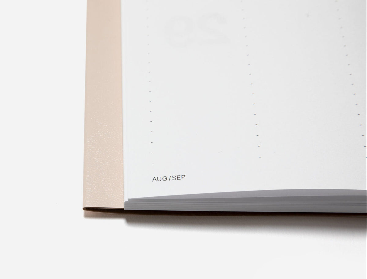 Marjolein Delhaas • 2027 Classic Planner - Powder
