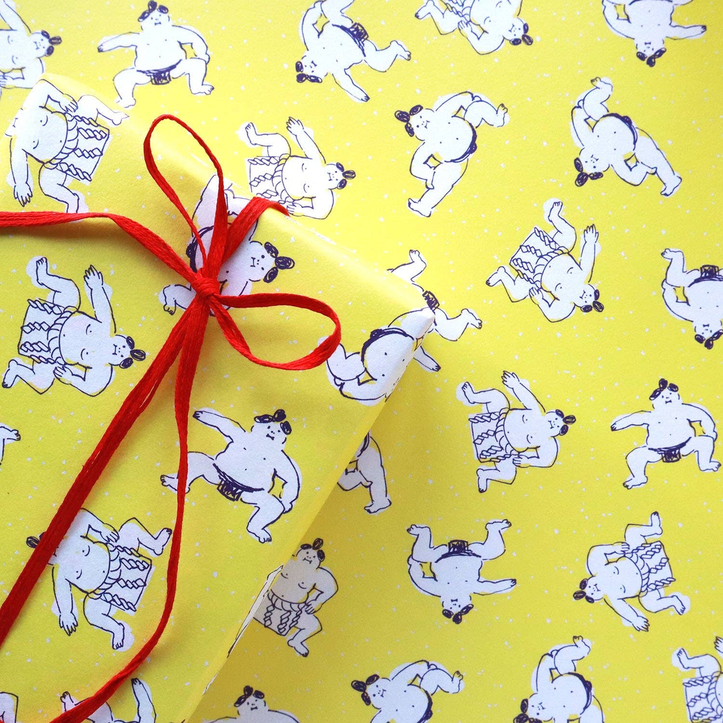 Regaro Papiro • Sumo Wrestler Wrapping Paper
