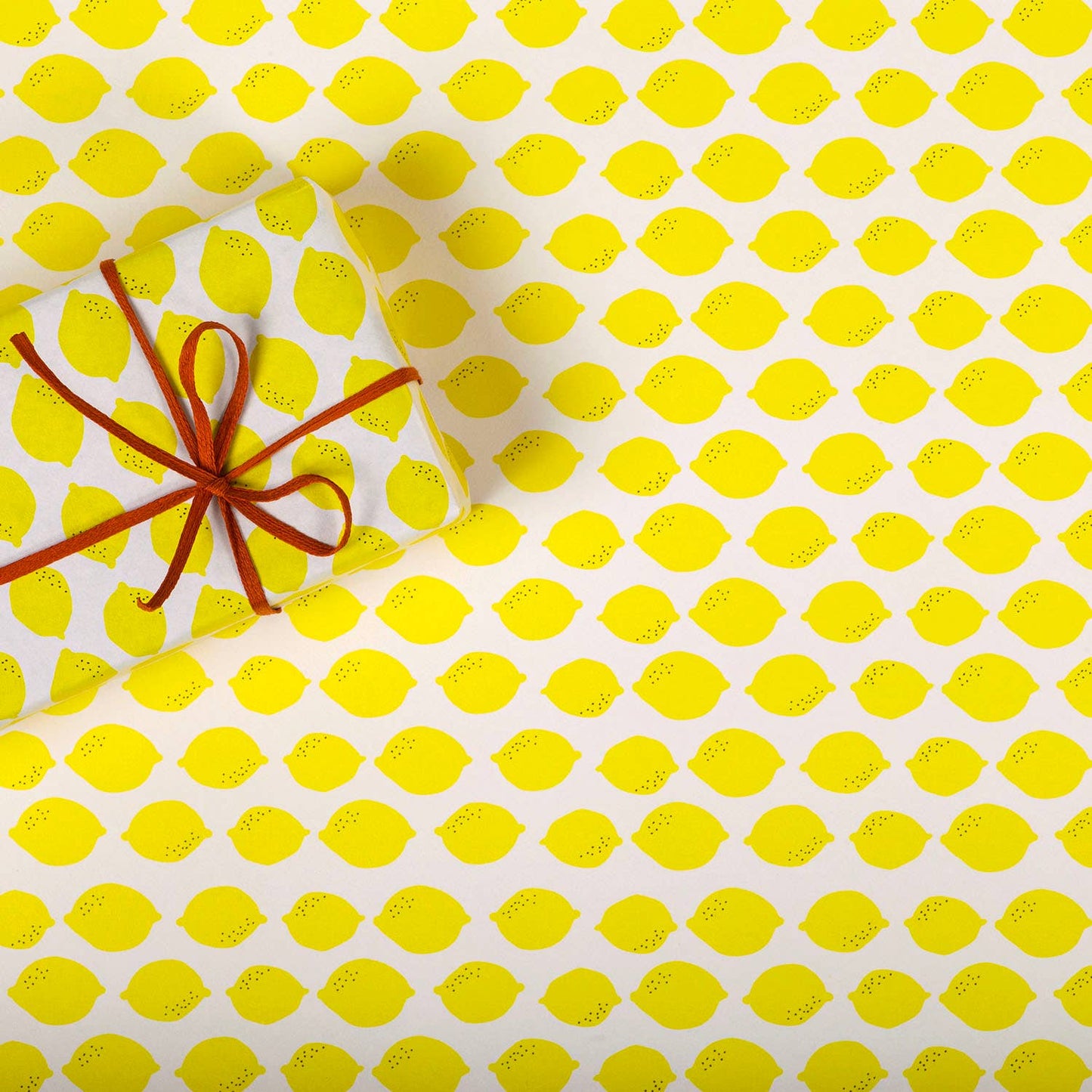 Regaro Papiro • Lemon Wrapping Paper