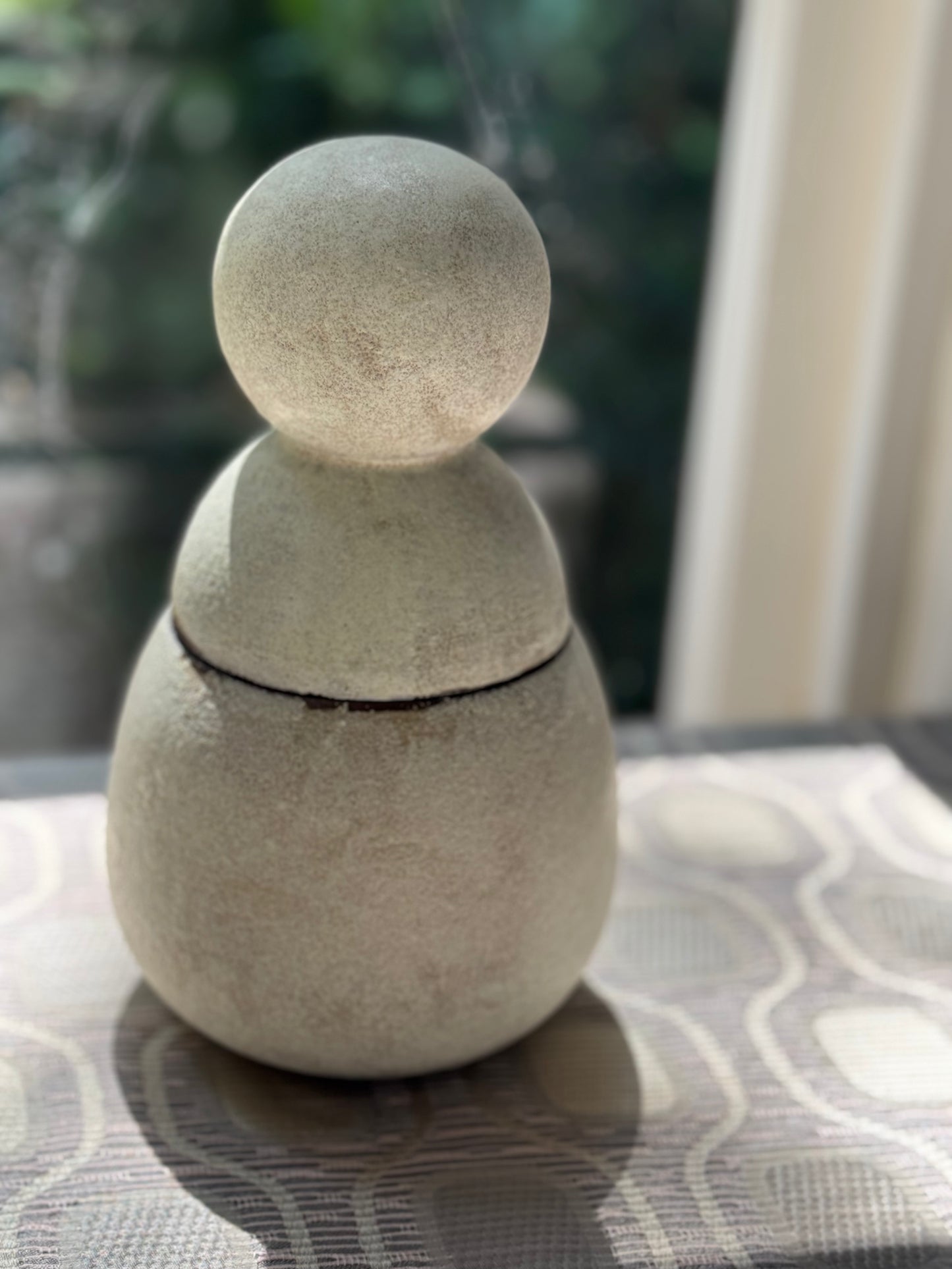 Neko.Co.Neko. • Big Knot Jar - Medium