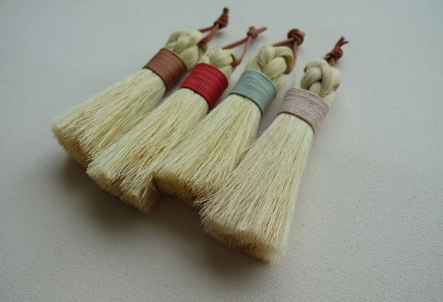 Sweven • Braided Hand Broom (3 colors)