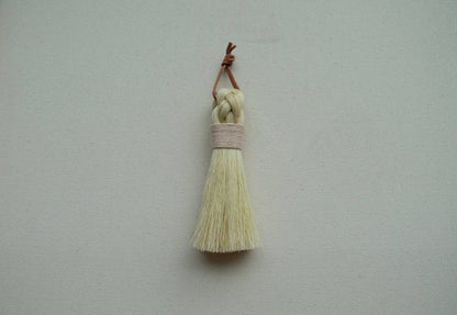 Sweven • Braided Hand Broom (3 colors)