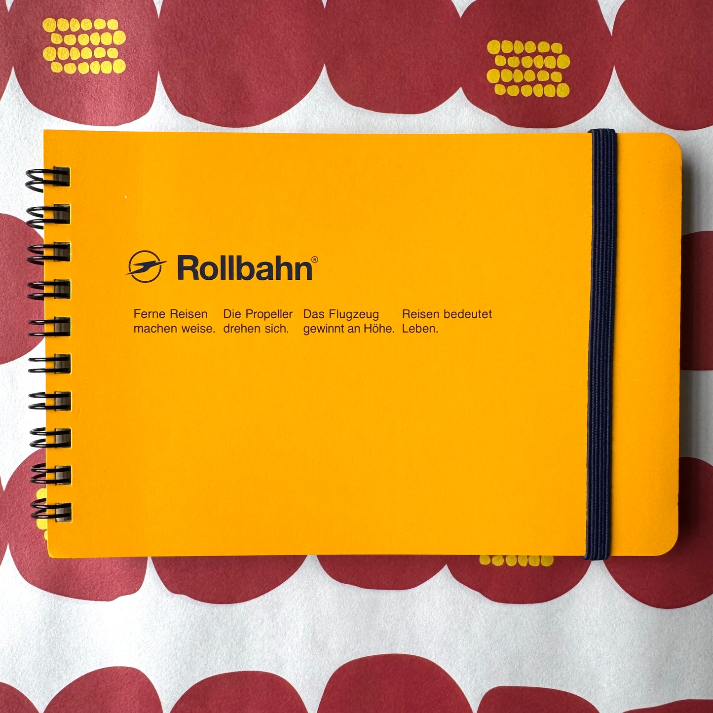 Rollbahn • Horizontal Notebook - Yellow